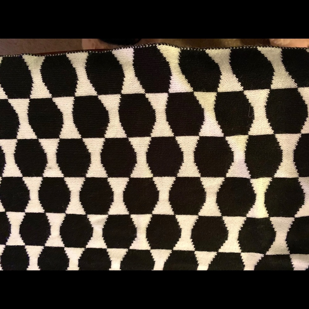 Kate Spade Scarf and Hat Set NWOT - Picture 5 of 5
